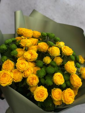 Bouquet of flowers "Yellow rose with chrysanthemum"