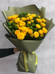Букет цветов "Жёлтая роза с хризантемой"